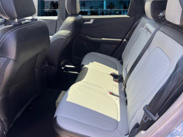 Certified 2025 Ford Escape SE w/ PHEV Premium Package FWD image 13
