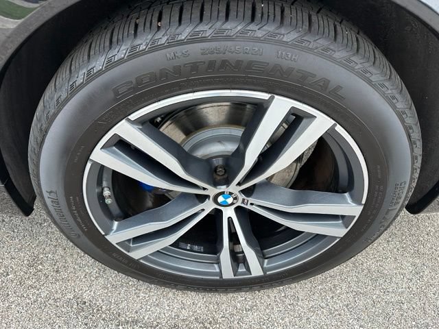 Used 2024 BMW X7 xDrive40i w/ M Sport Package AWD/4WD image 8