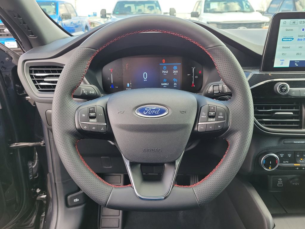 Certified 2025 Ford Escape ST-Line image 22
