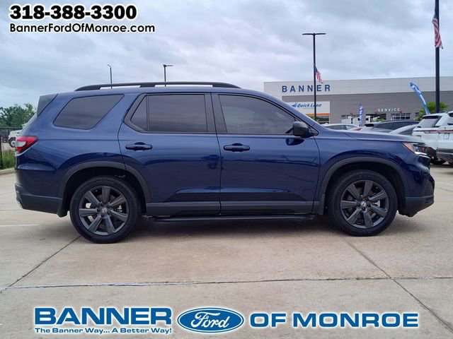 Used 2025 Honda Pilot Sport image 9