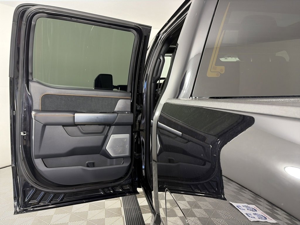 Certified 2024 Ford F350 Platinum w/ FX4 Off-Road Package image 12