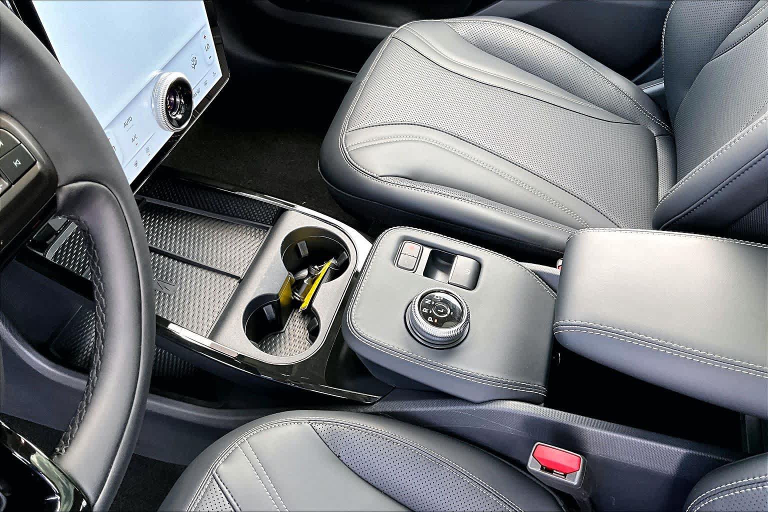 Certified 2021 Ford Mustang Mach-E Premium AWD/4WD image 16