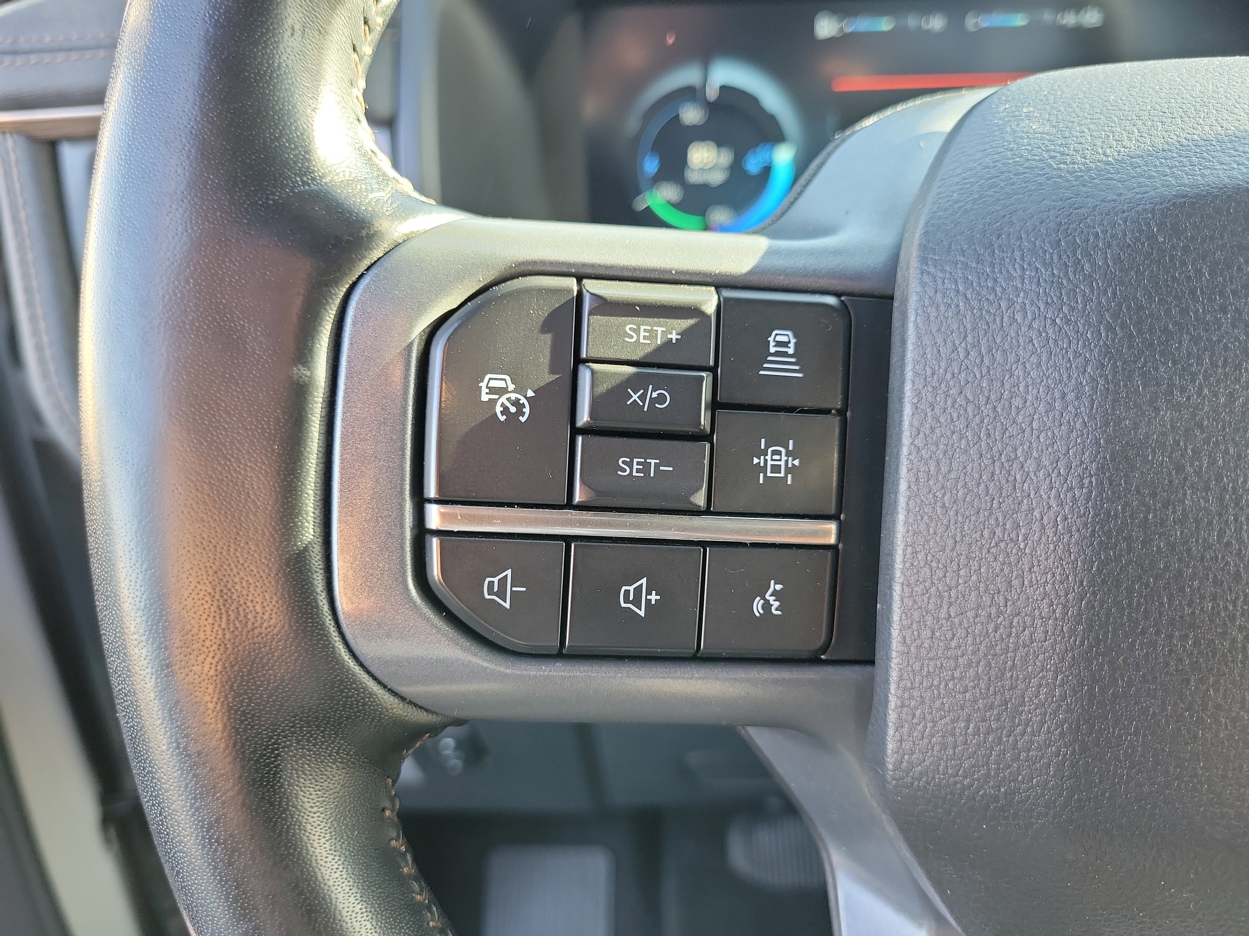 Certified 2023 Ford F150 Lightning Lariat w/ Equipment Group 511A High image 6