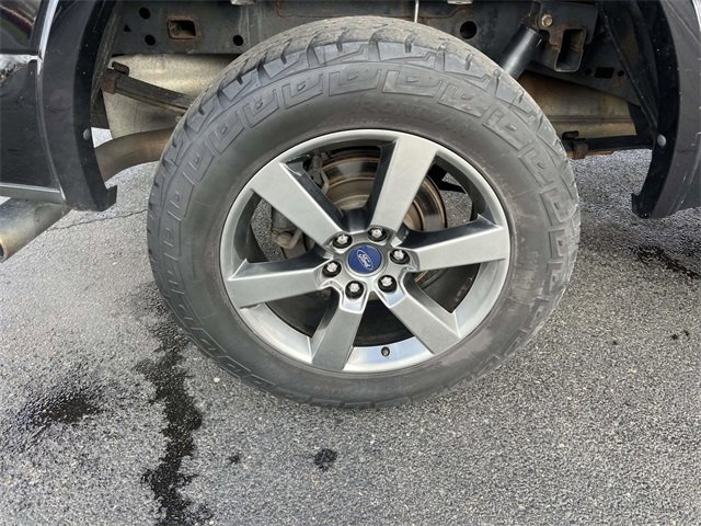 Certified 2017 Ford F150 XLT w/ Equipment Group 302A Luxury image 10