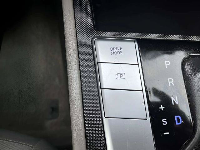 Used 2024 Hyundai Elantra SEL FWD image 28