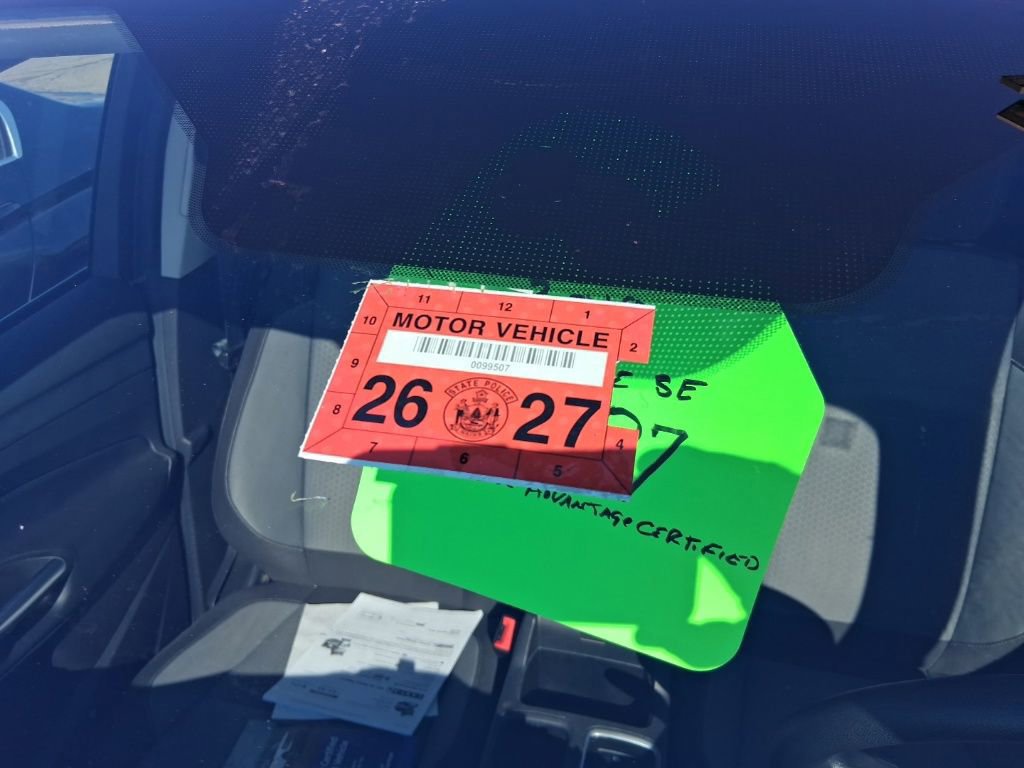 Certified 2018 Ford Escape SE image 30