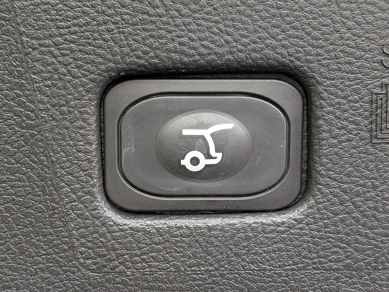 Certified 2024 Ford Edge SEL w/ Convenience Package image 15