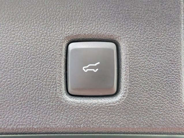 Certified 2025 Ford Escape ST-Line Select AWD/4WD image 21