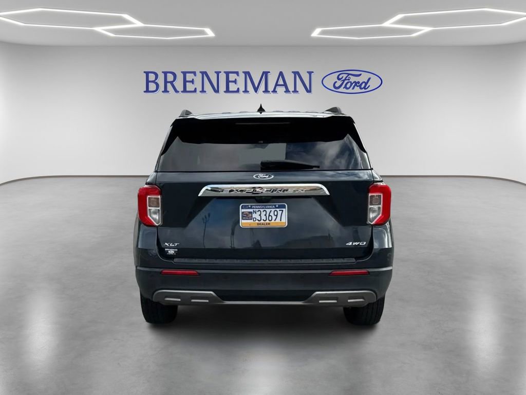 Certified 2022 Ford Explorer XLT w/ Equipment Group 202A image 4