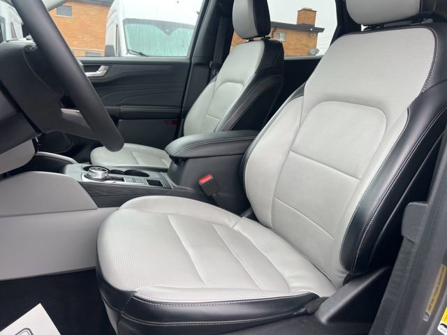 Certified 2023 Ford Escape Platinum image 20
