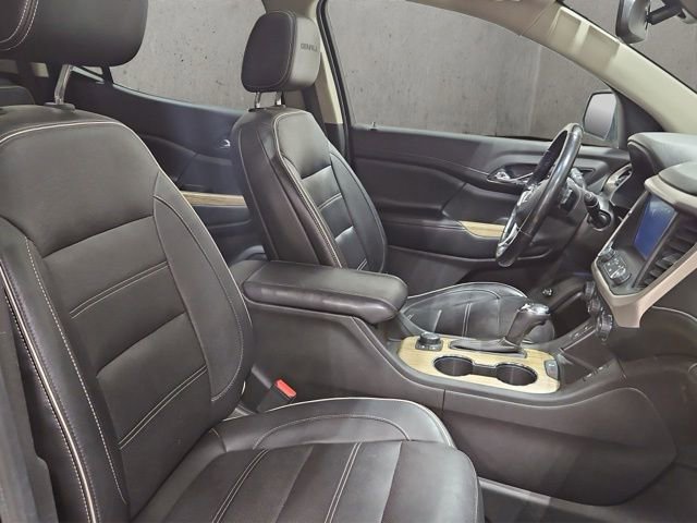Used 2019 GMC Acadia Denali w/ Technology Package AWD/4WD image 22