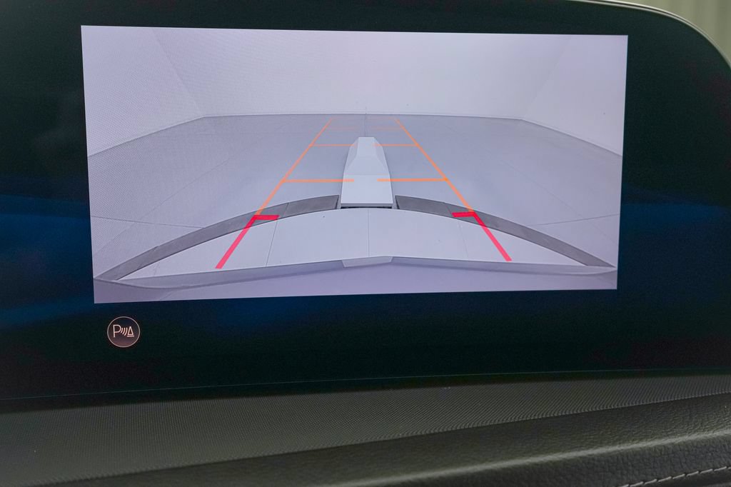 Used 2024 Cadillac XT4 Luxury FWD image 17