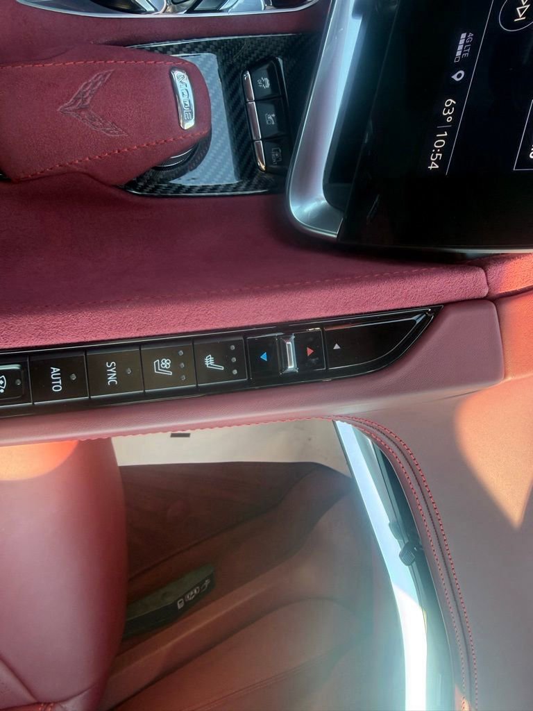 Used 2020 Chevrolet Corvette Stingray Premium Cpe w/ 3LT Preferred Equipment Group image 25