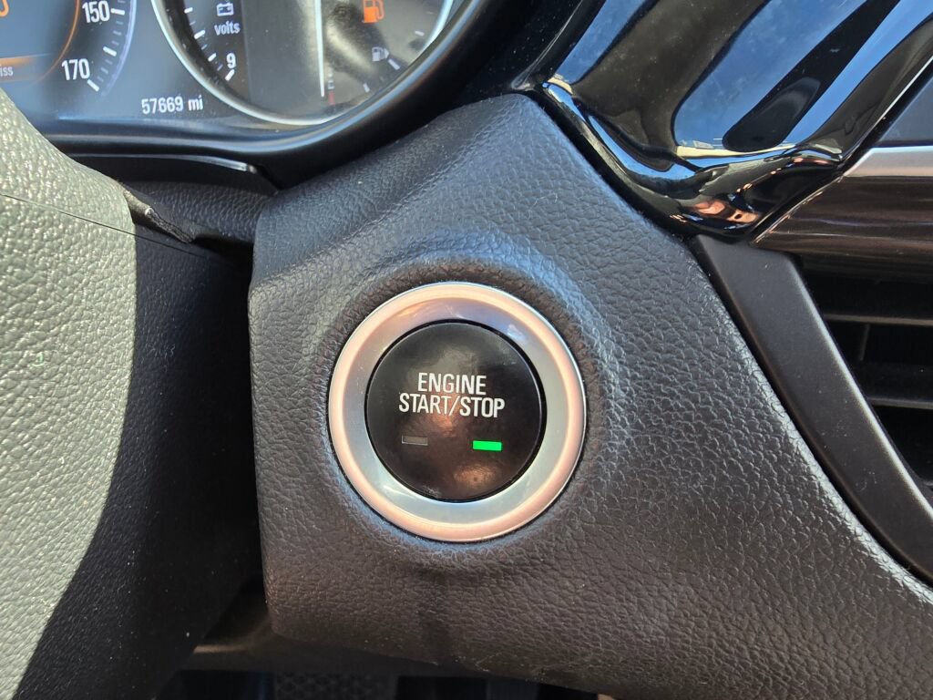 Used 2020 Buick Envision Premium w/ Driver Confidence Package AWD/4WD image 22