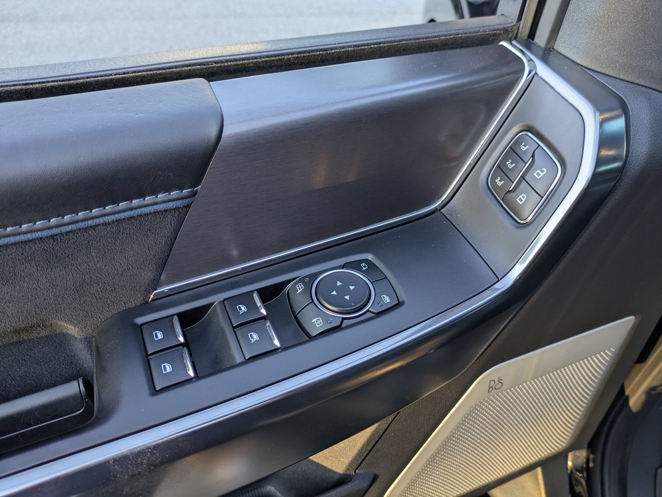 Certified 2025 Ford F150 Platinum w/ Equipment Group 702A High AWD/4WD image 17