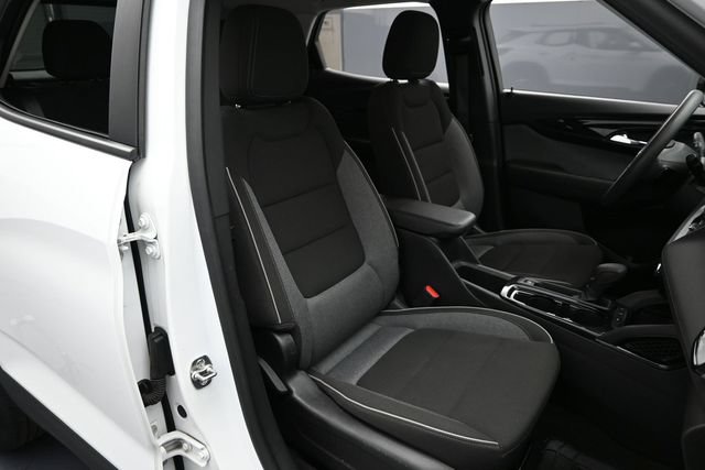Used 2024 Chevrolet TrailBlazer LT FWD image 29