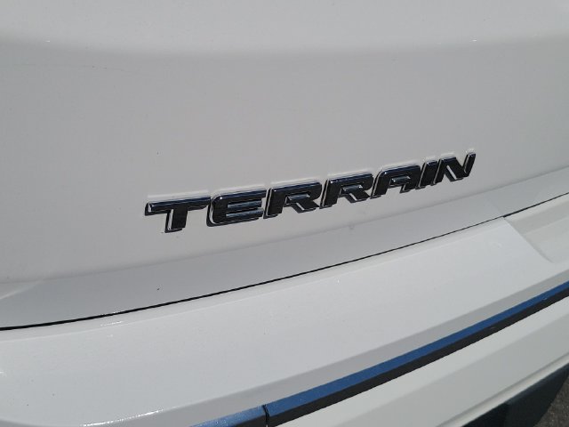 Used 2018 GMC Terrain Denali w/ LPO, 'HIT The Road' Package FWD image 30