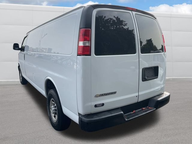 Used 2021 Chevrolet Express 2500 Extended w/ Driver Convenience Package RWD image 3