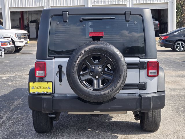 Used 2018 Jeep Wrangler Unlimited Sport w/ Connectivity Group image 4