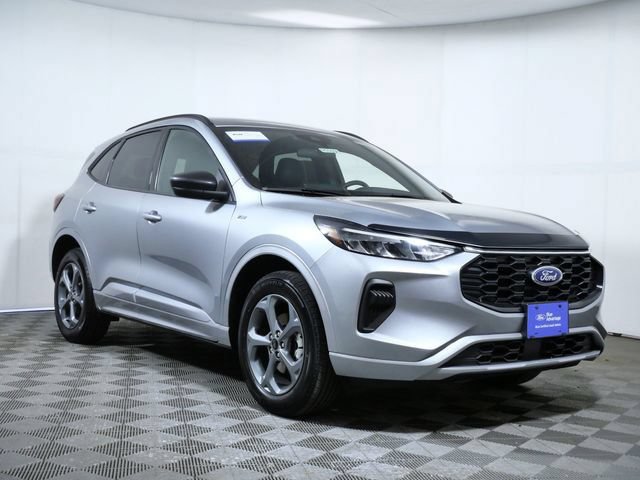 Certified 2023 Ford Escape ST-Line w/ Tech Pack #1 AWD/4WD image 1