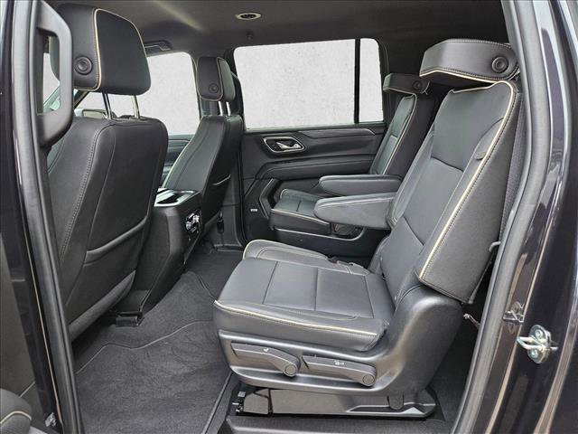 Used 2024 GMC Yukon XL SLT RWD image 17