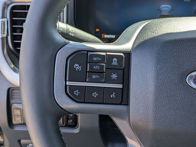 Certified 2025 Ford F250 Lariat w/ Lariat Ultimate Package AWD/4WD image 18