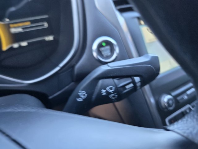 Certified 2017 Ford Fusion SE w/ Fusion SE Technology Package FWD image 21
