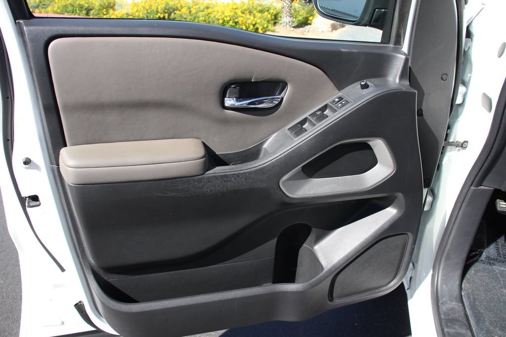Used 2022 Nissan Frontier SV RWD image 22