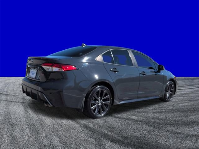 Used 2023 Toyota Corolla SE w/ SE Premium Package image 5