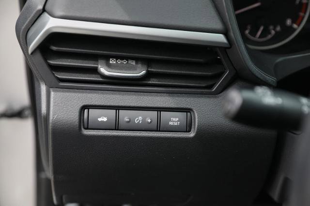 Used 2020 Nissan Altima 2.5 SR w/ Premium Package FWD image 36