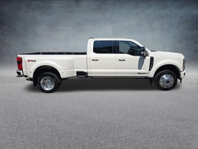 Certified 2026 Ford F450 Platinum w/ FX4 Off-Road Package AWD/4WD image 8