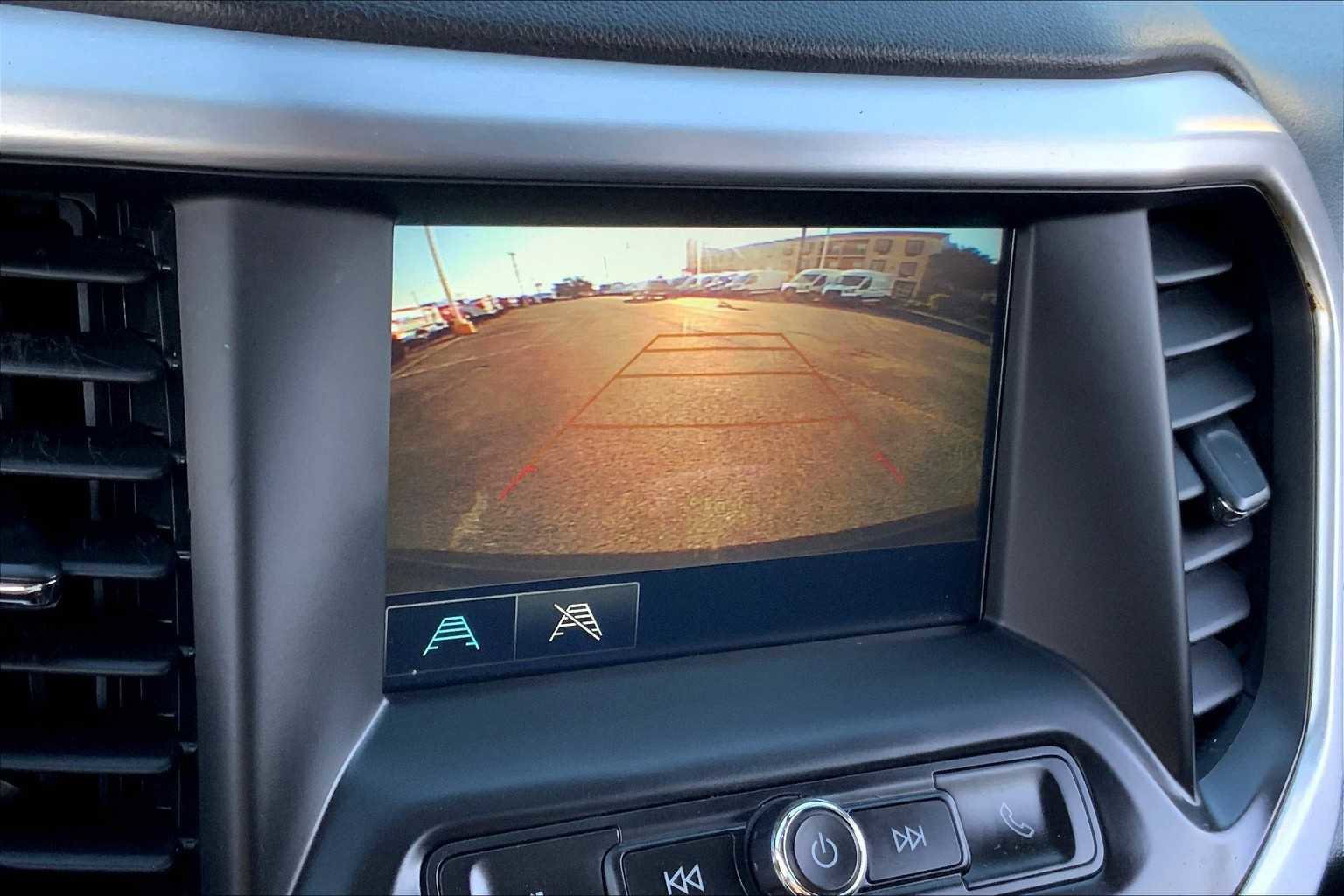 Used 2019 GMC Acadia SLE w/ Driver Alert Package I image 22