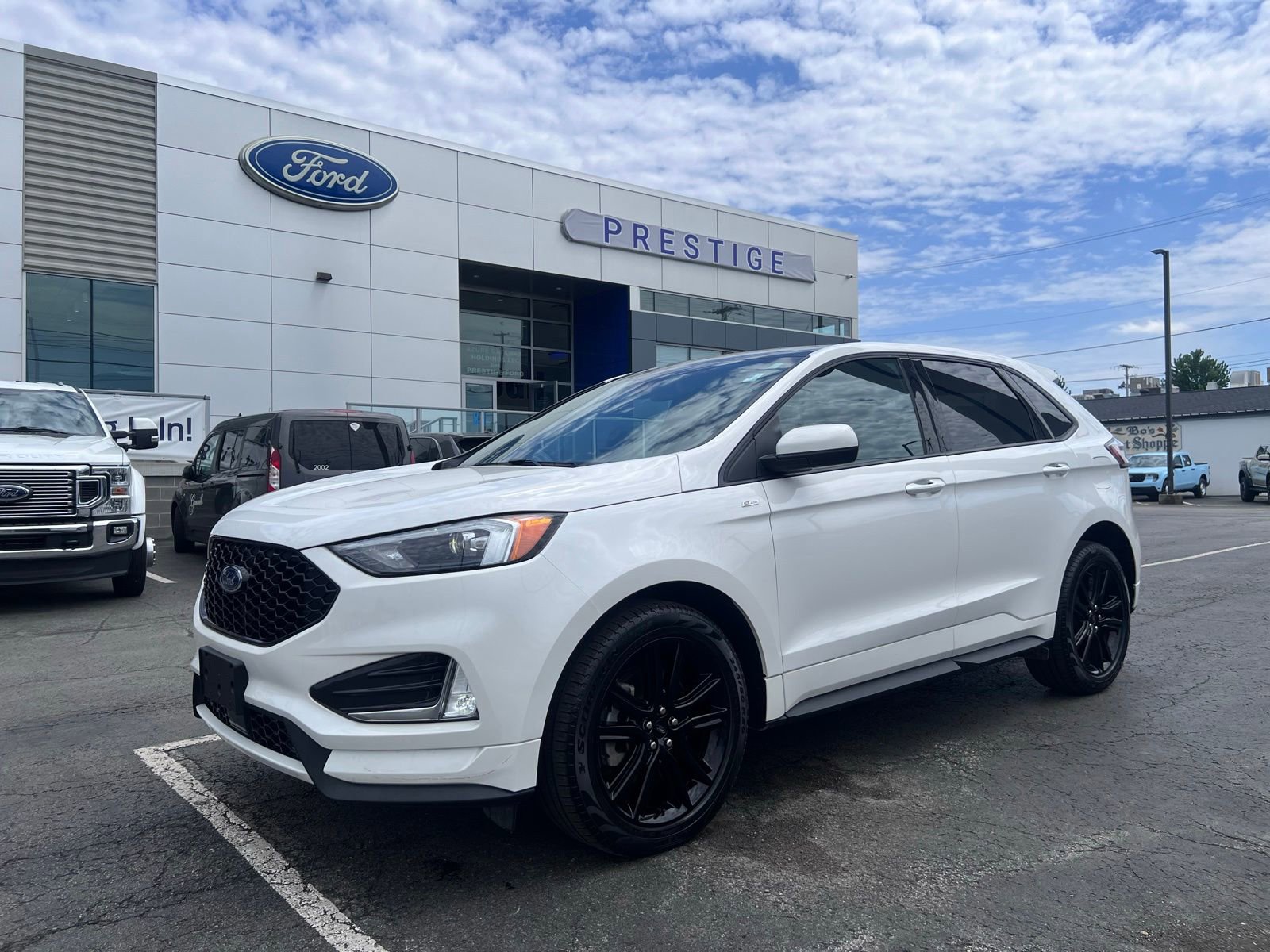 Certified 2023 Ford Edge ST-Line AWD/4WD image 4