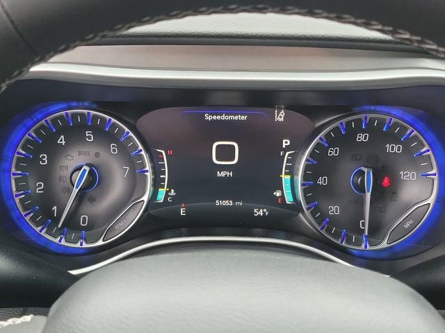 Used 2025 Chrysler Pacifica Select image 10