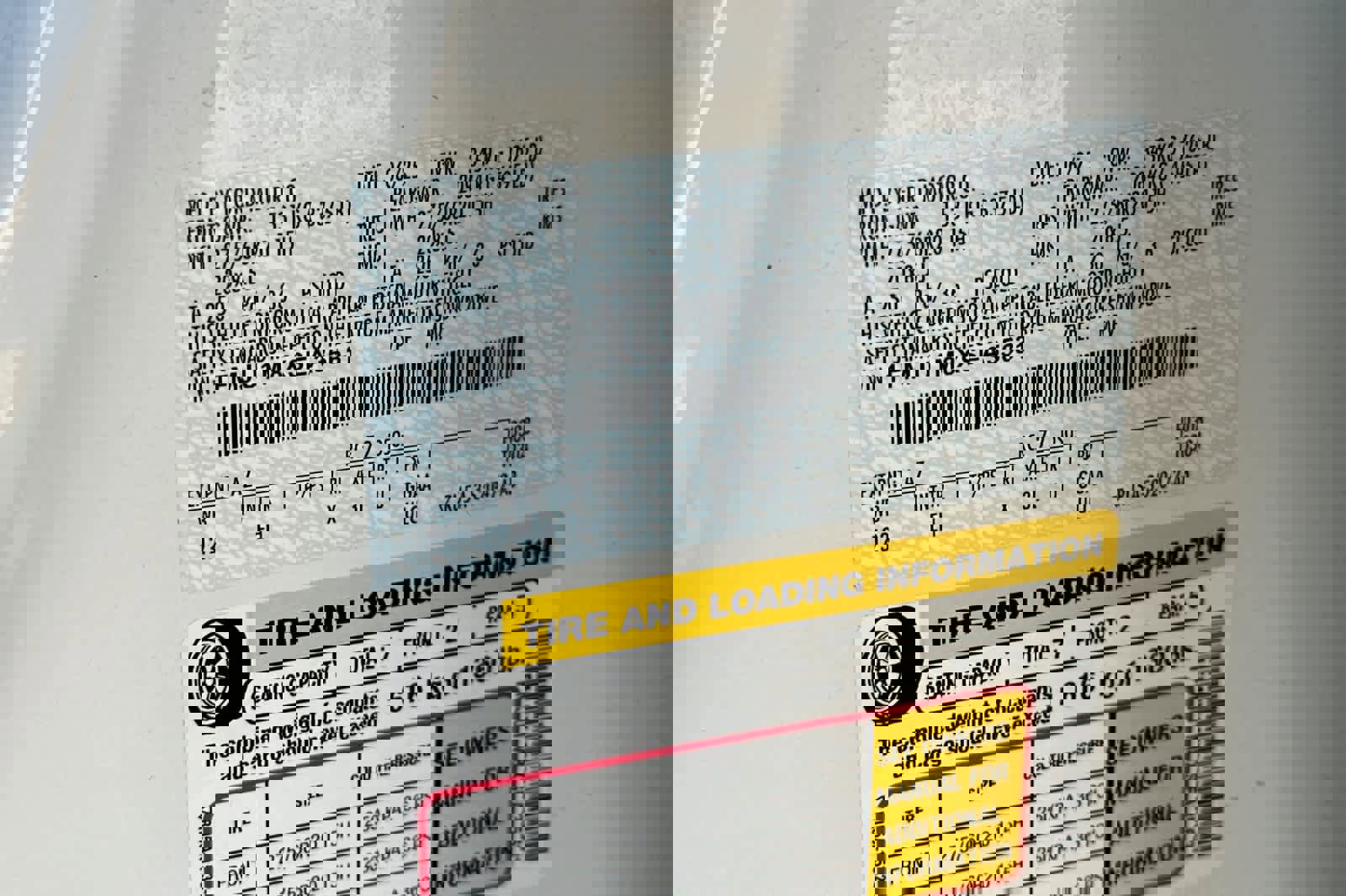 Certified 2025 Ford Expedition Platinum image 30