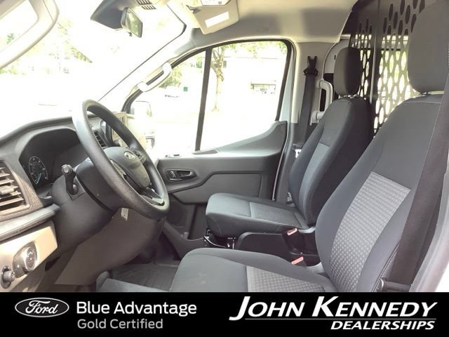 Certified 2025 Ford Transit 250 Low Roof w/ Exterior Upgrade Package RWD image 9