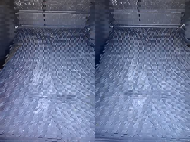 Used 2023 Toyota Prius XLE image 8