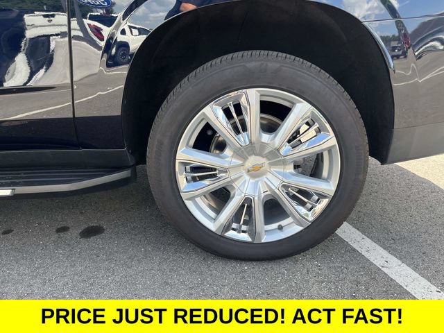 Used 2023 Chevrolet Suburban High Country AWD/4WD image 11