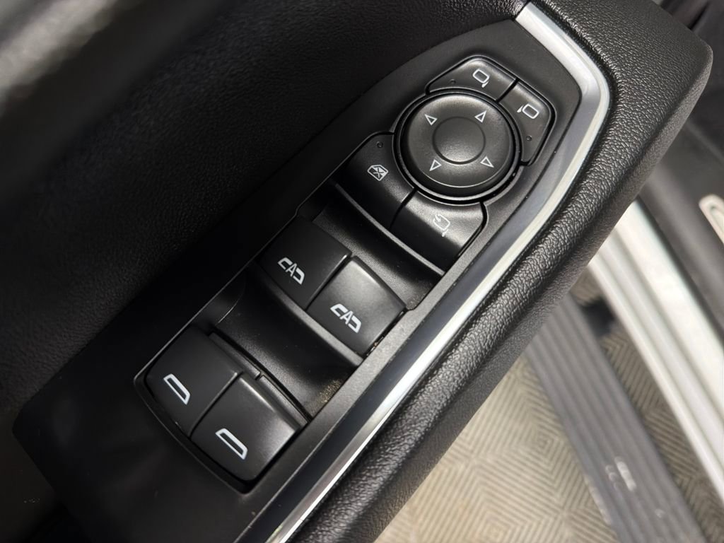 Used 2022 Chevrolet Silverado 1500 LTZ w/ LTZ Premium Package image 18