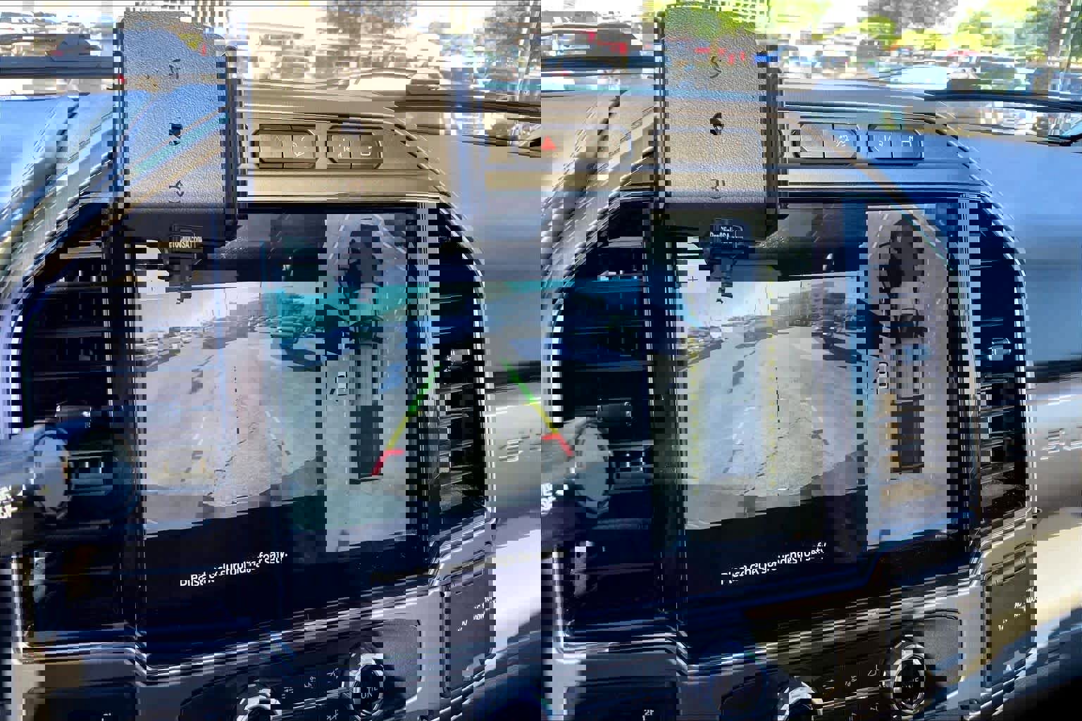 Certified 2022 Ford F250 Limited w/ FX4 Off-Road Package image 24