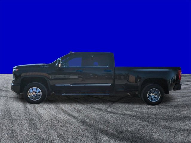 Used 2024 Chevrolet Silverado 3500 High Country w/ Technology Package image 7
