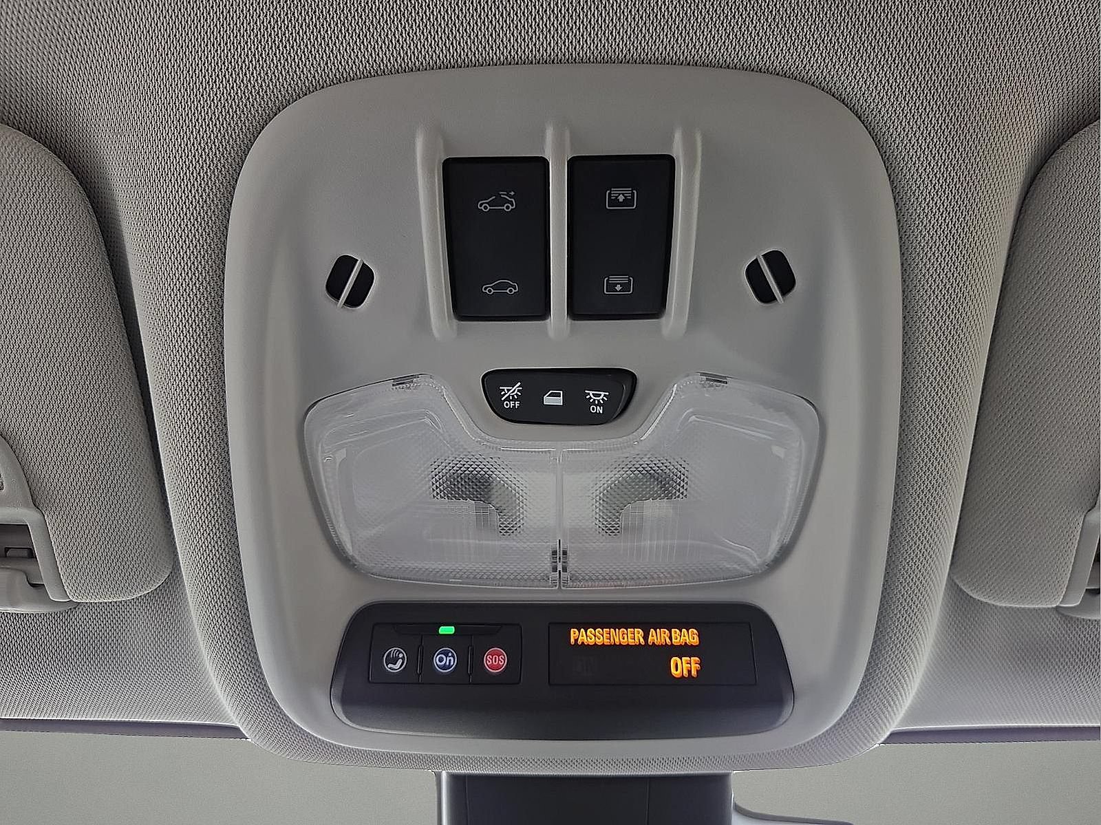 Used 2023 Chevrolet Bolt EUV Premier w/ Sun & Sound Package FWD image 19