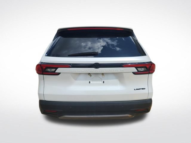 Used 2025 Toyota Grand Highlander FWD image 7