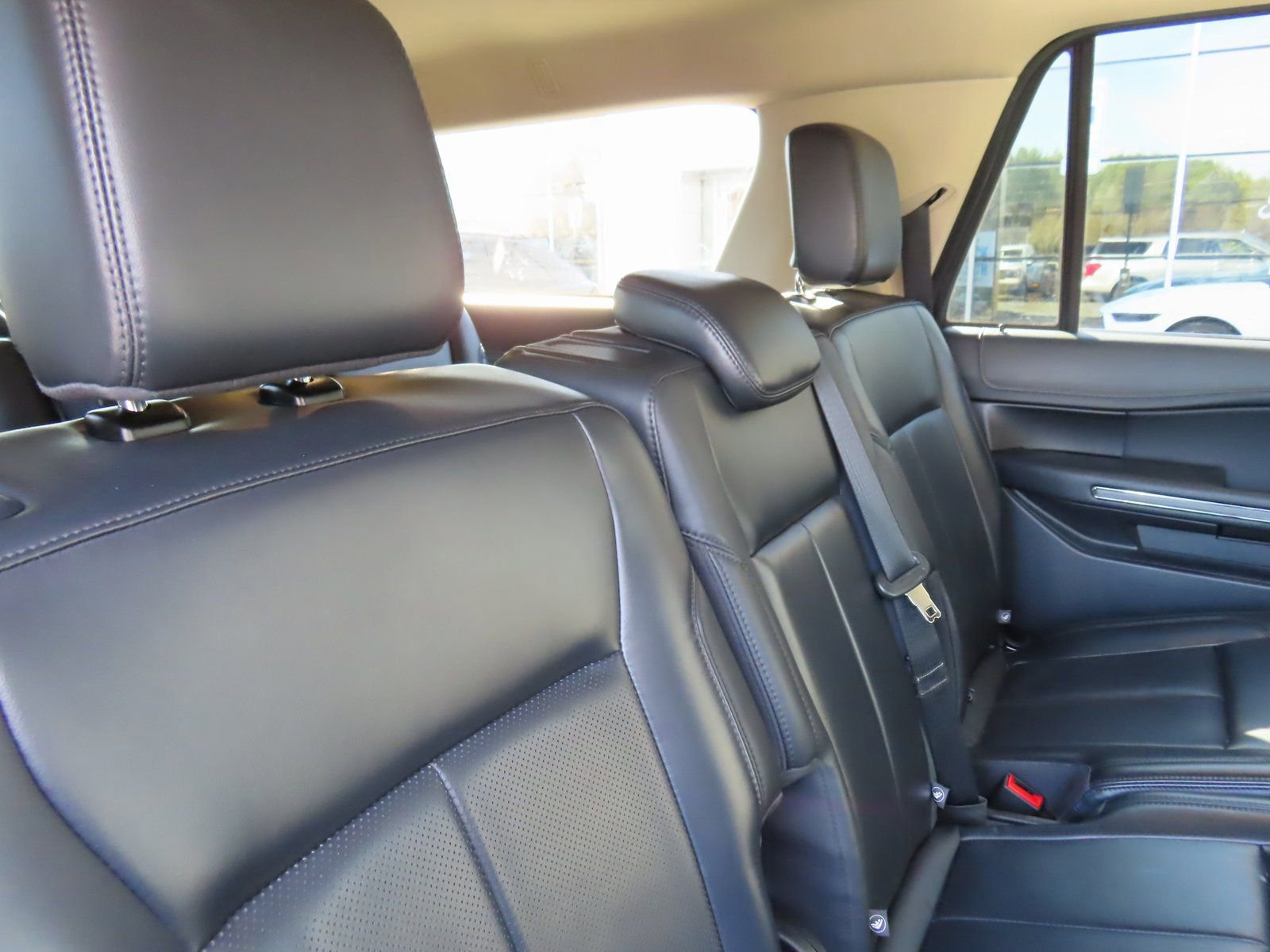 Certified 2024 Ford Expedition Max XLT image 35