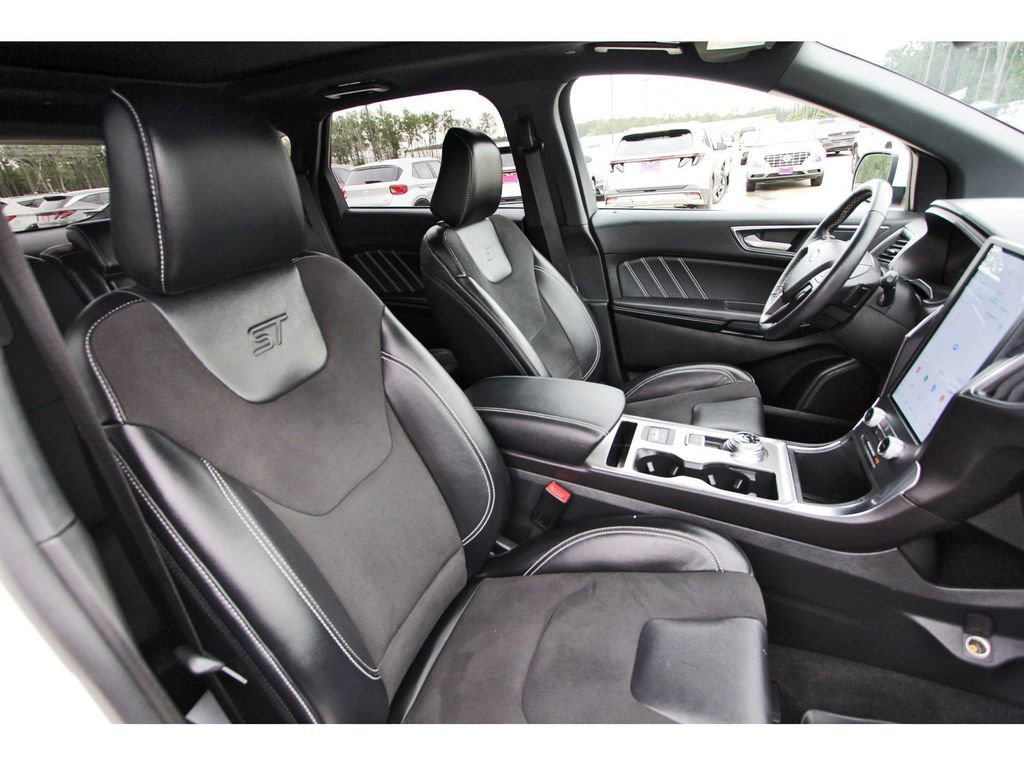 Certified 2022 Ford Edge ST w/ Equipment Group 401A AWD/4WD image 31