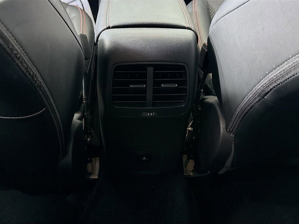 Certified 2025 Ford Escape ST-Line image 24