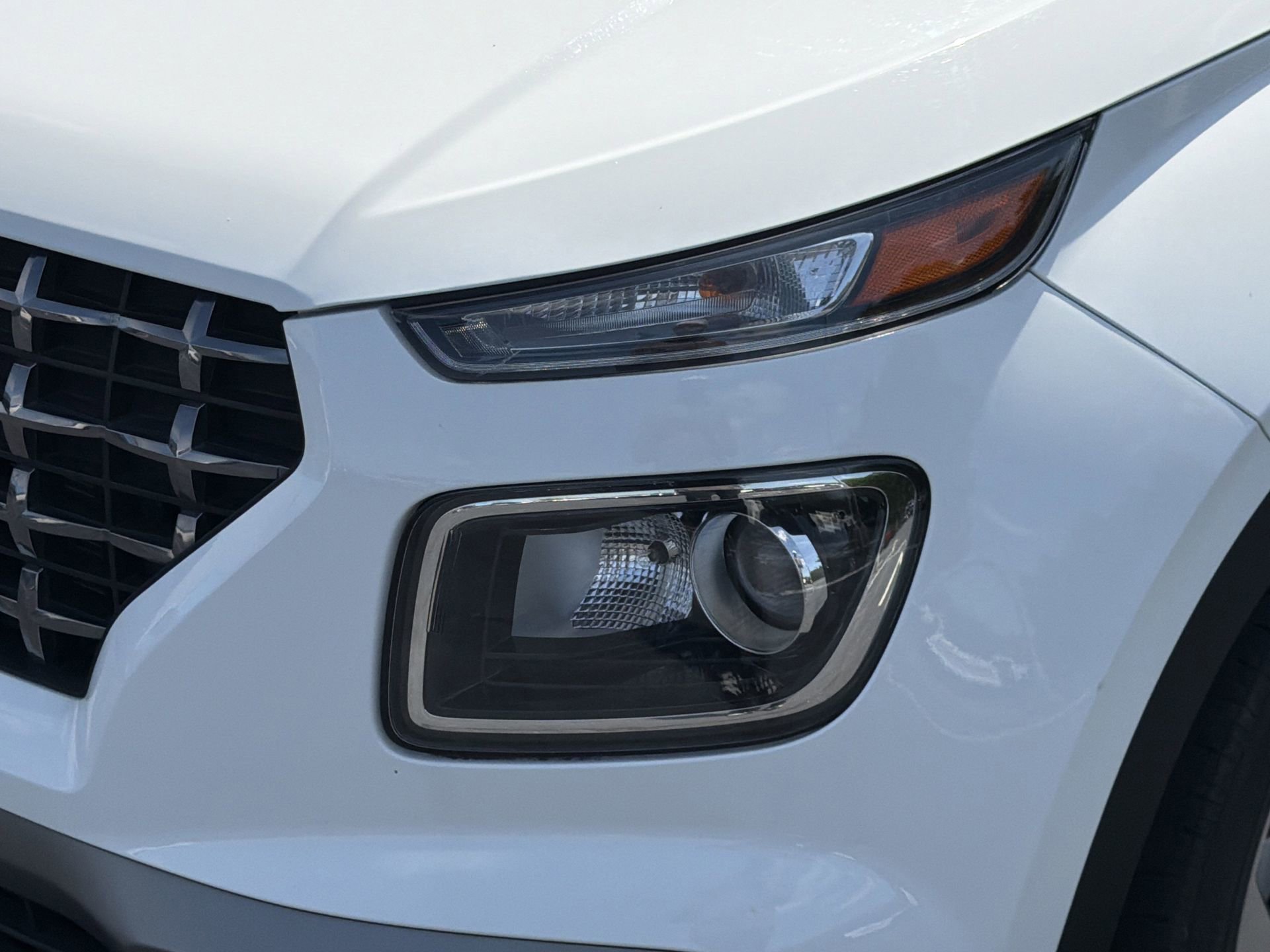 Used 2023 Hyundai Venue SEL FWD image 30