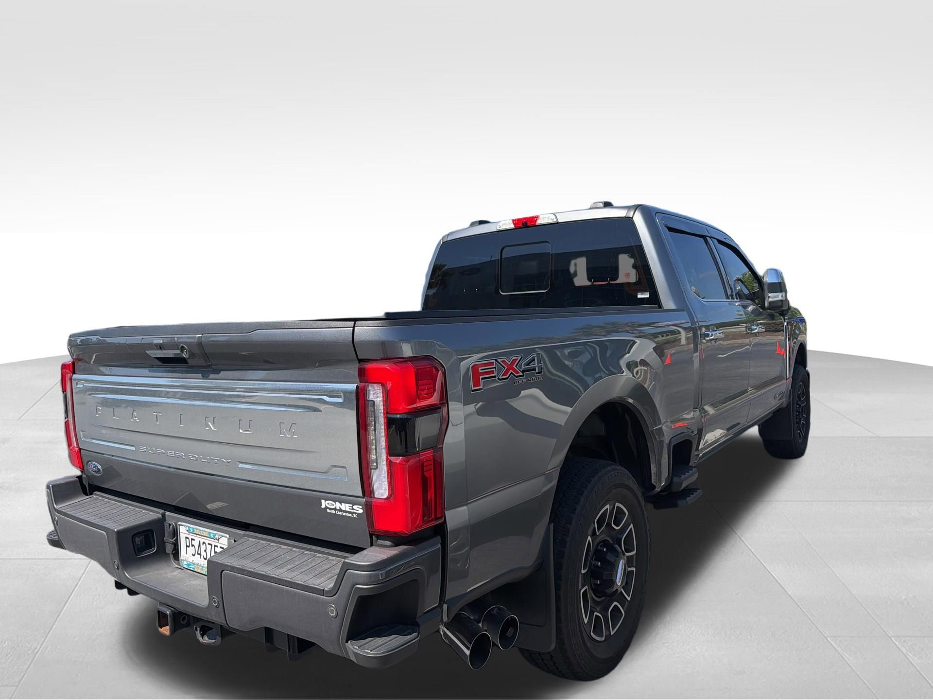 Certified 2024 Ford F250 Platinum AWD/4WD image 9
