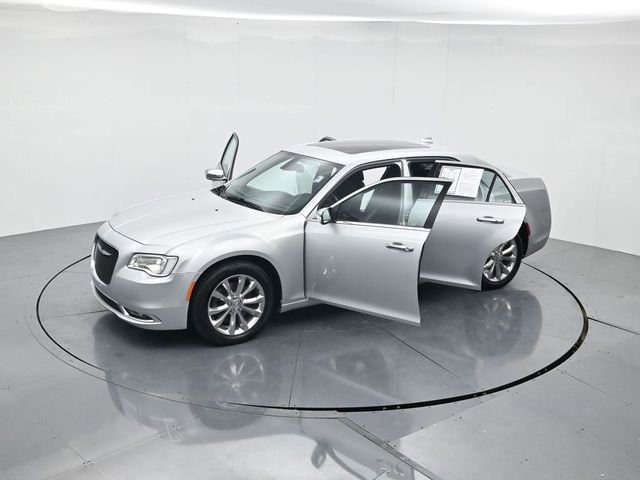 Used 2020 Chrysler 300 Limited image 46
