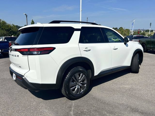 Used 2025 Nissan Pathfinder SV AWD/4WD image 3